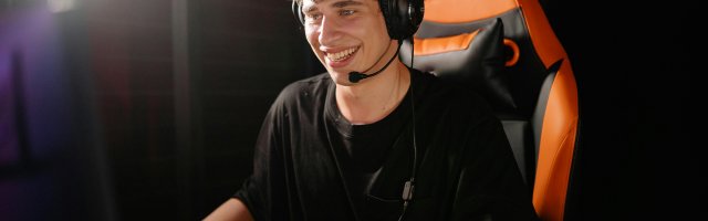 Community First: What Indie Developers and Online Platforms Have in Common