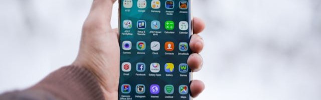 What Can Online Apps Learn from Clash Royale's User Interface?